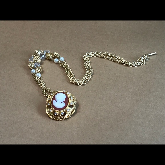 SIGNED R.J Graziano Necklace and Brooch Set - Picture 6 of 8